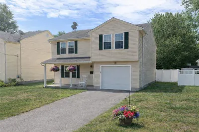 93 Hobson Ave 1