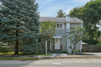 22 Westlund Rd 1