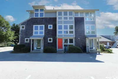 410 West Falmouth Hwy-rte 28a Hwy #9 1