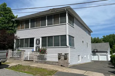 9 Indian Leap St #1 1