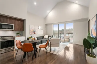 165 Hyde Park Ave #2