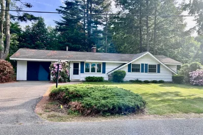 3 Merrill Dr 1