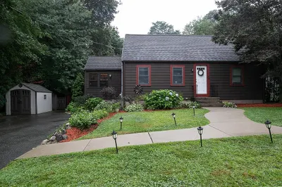 46 Nichols St 1