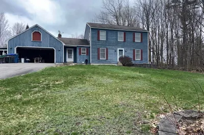 210 Baldwinville Rd 1