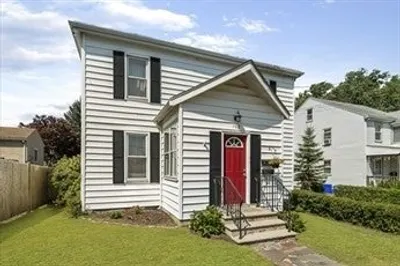 102 Sachem St