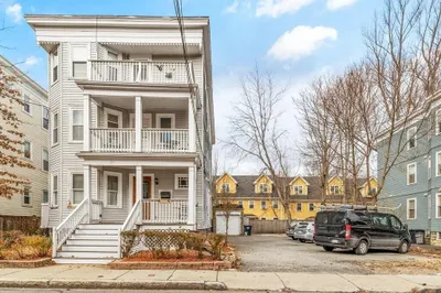 21 Washburn Ave #2 1