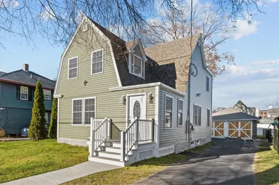 21 Greenfield St 1