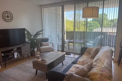 30 Skyline Dr #10
