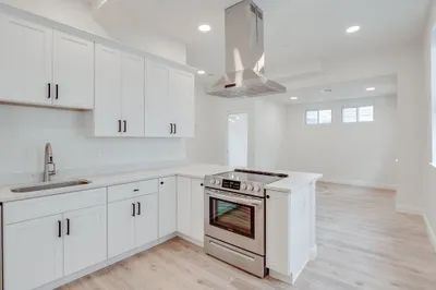 14 William St #6