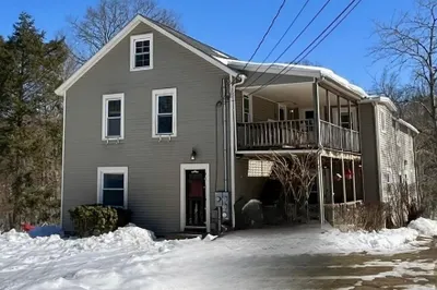 30 Willard Rd #2