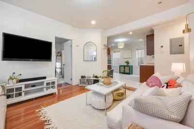 12 Taft St #2