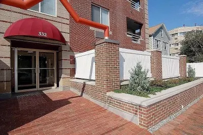 326-340 Franklin St #700