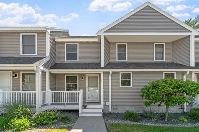 11 Sycamore Dr #11 1