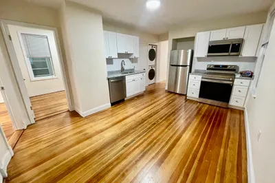 207 Princeton St #1 1