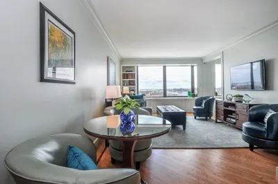 85 E India Row #21A 1