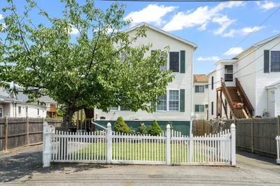 26 Dunn Rd 1