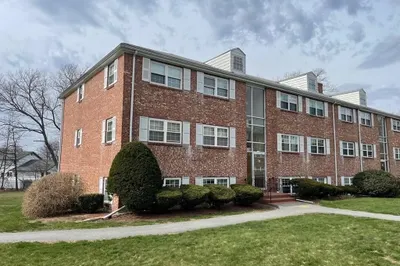 78 Edgelawn Ave #7