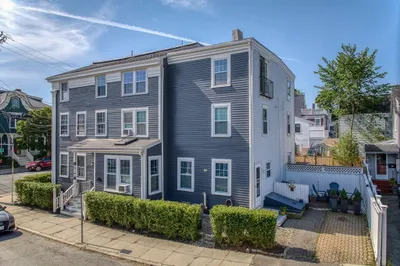 77 Pleasant St #6