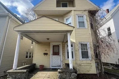 546 Trapelo Rd