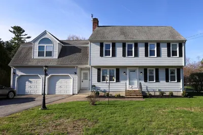10 Pond St 1