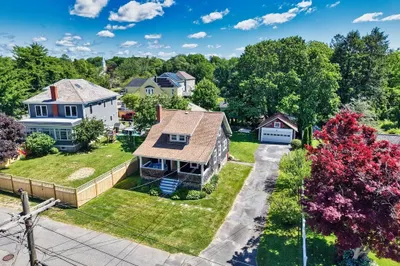 15 North Pleasant St 1
