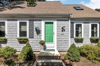212 James Cir