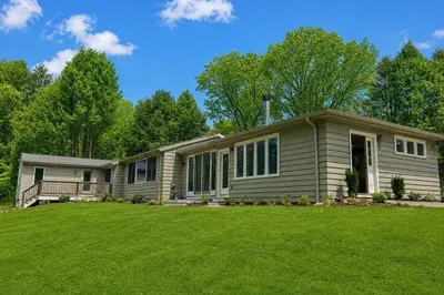 7 Longmeadow Road 1