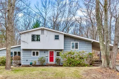 73 Deerfield Rd 1