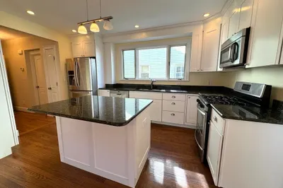 147 Lexington St #1