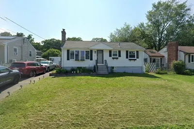 9 Oakland Rd
