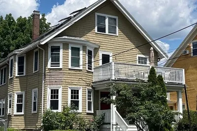 31 Davis Ave #1