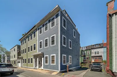 256 Bowen St #2