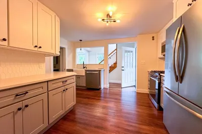 77 Capen St #2 1