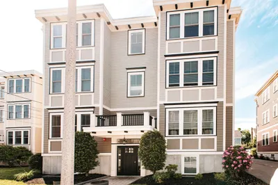 41 Coffey St #4 1