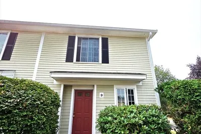 8 Nancy Rd #9