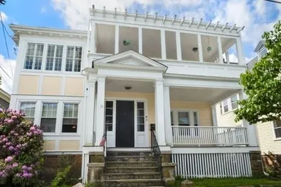 15 Roslyn St #1 1