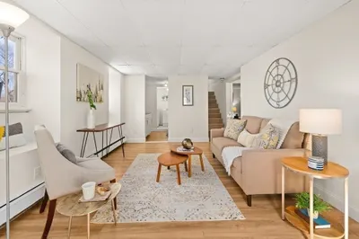 38 Fern Rd #B
