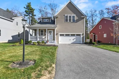 4 Acorn Pl #4 1