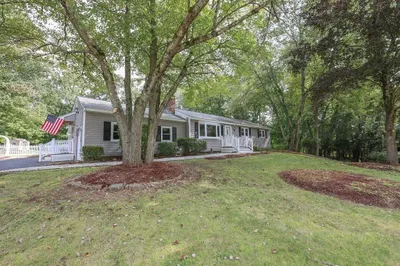 36 Clover Hill Dr
