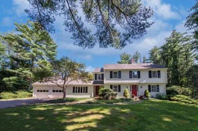 5 Pinehurst Dr