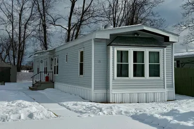 15 Nelligan Dr