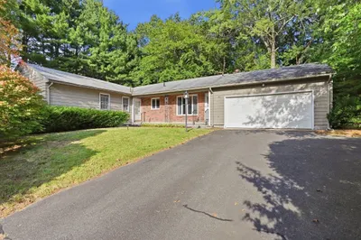 185 Redfern Dr 1