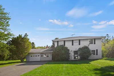 81 Burley St