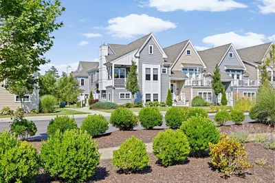 21 Daisy Ln