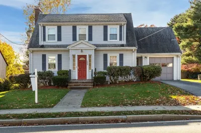 200 Winter St 1