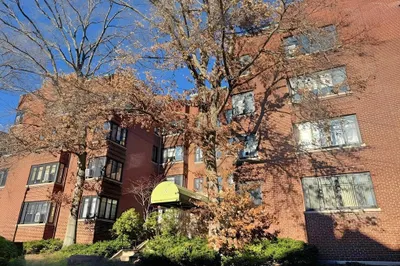 65 Strathmore Rd #31