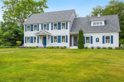 7 Jacobs Meadow Rd 1