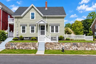 40 Pine Ave 1