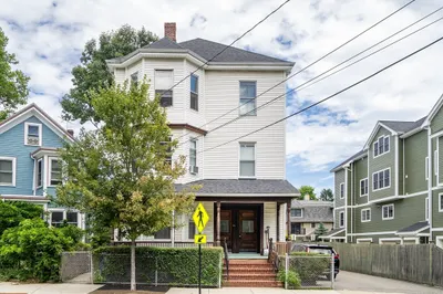 86 Chestnut St 1