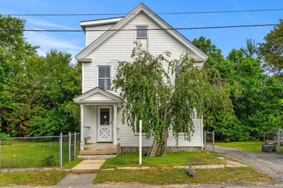 11 Lorenzo St 1